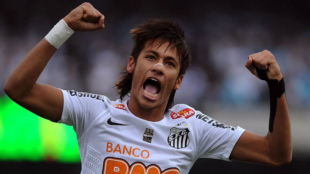 Neymar showing his strength in Santos